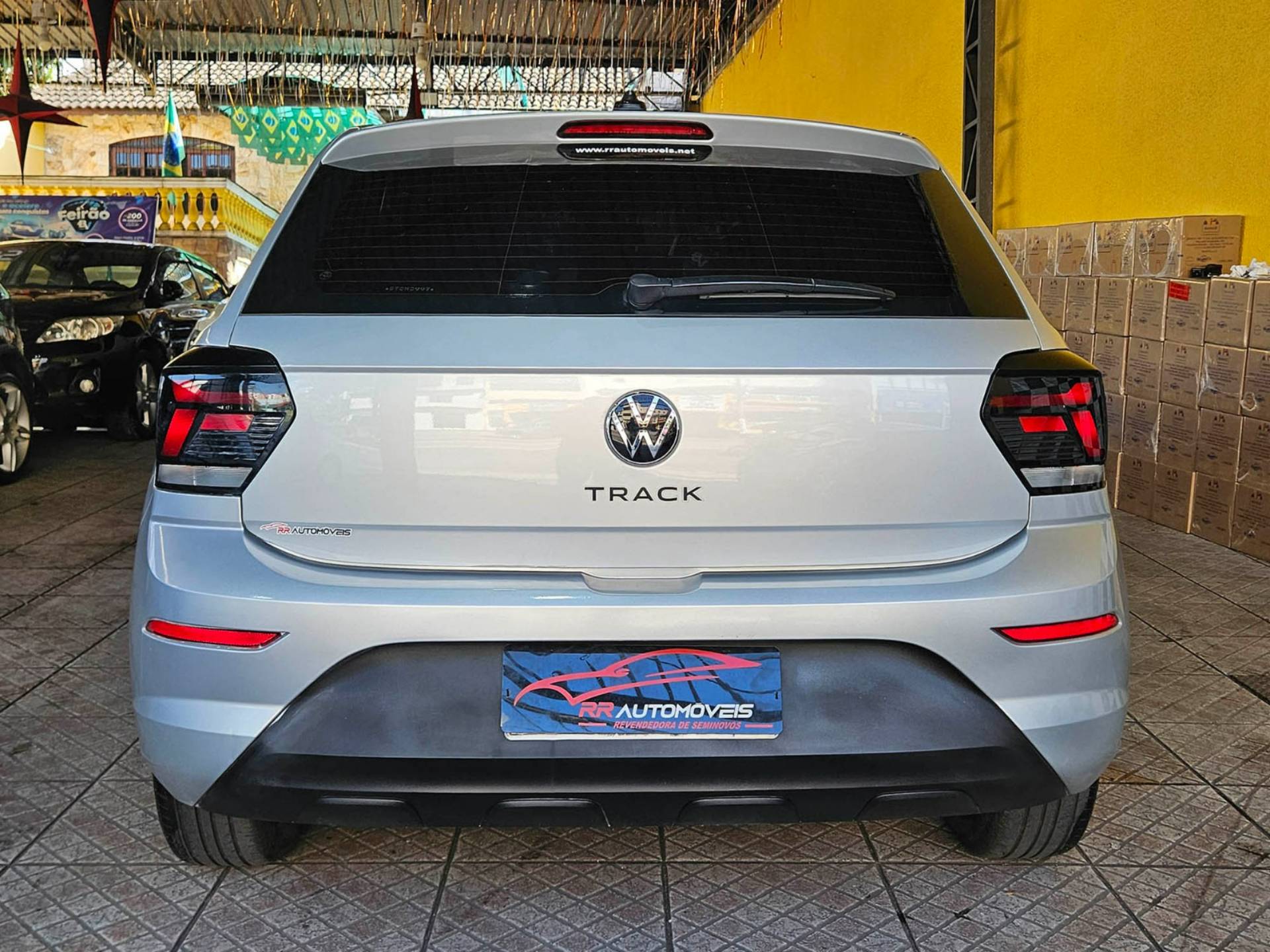 VOLKSWAGEN POLO