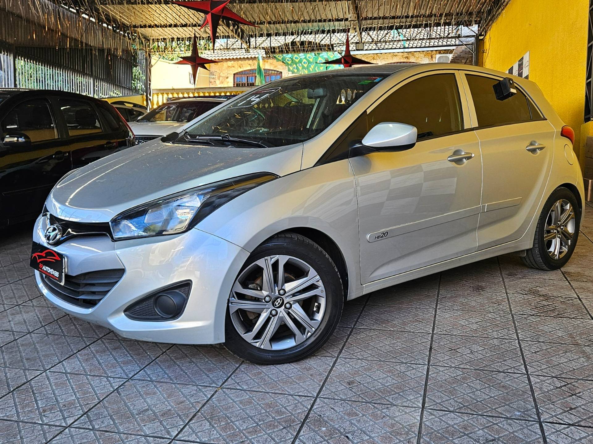 HYUNDAI HB20