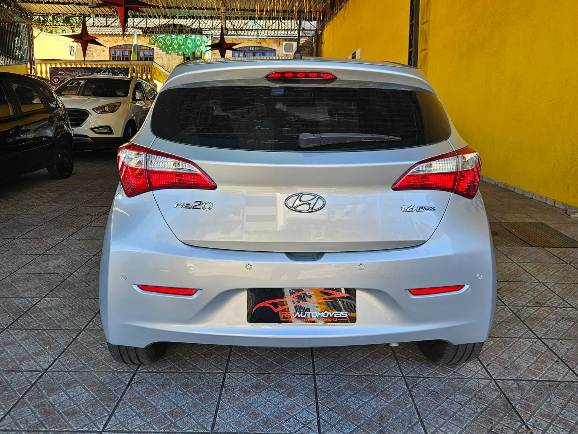HYUNDAI HB20