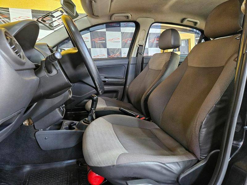VOLKSWAGEN VOYAGE