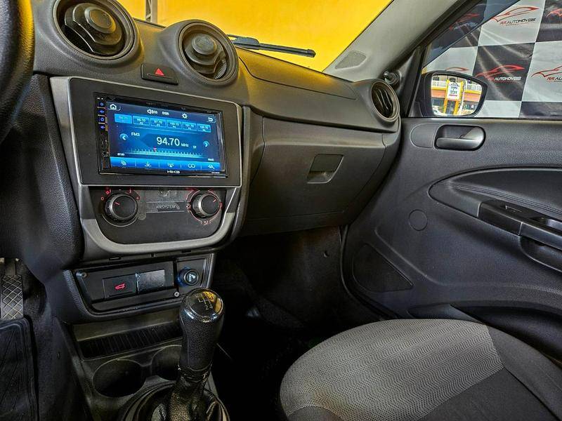 VOLKSWAGEN VOYAGE