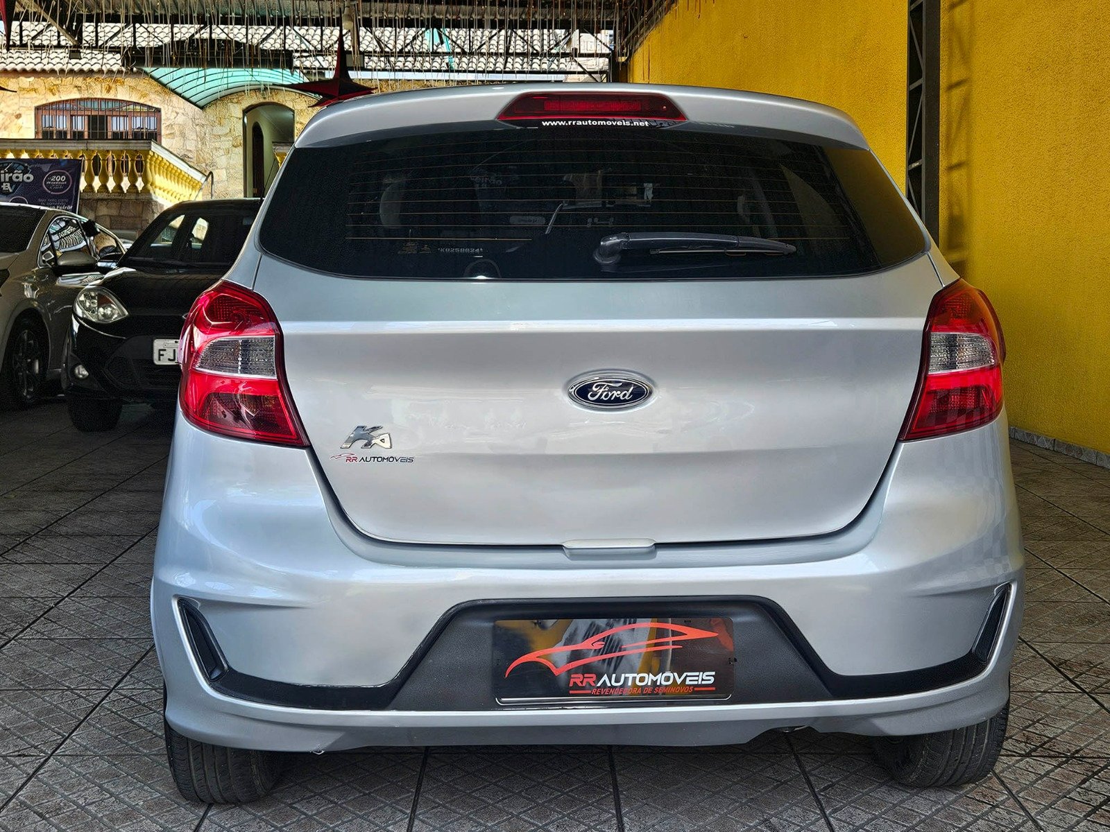FORD KA