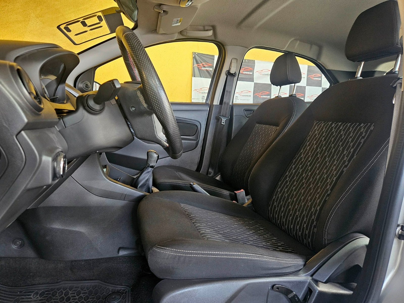 FORD KA