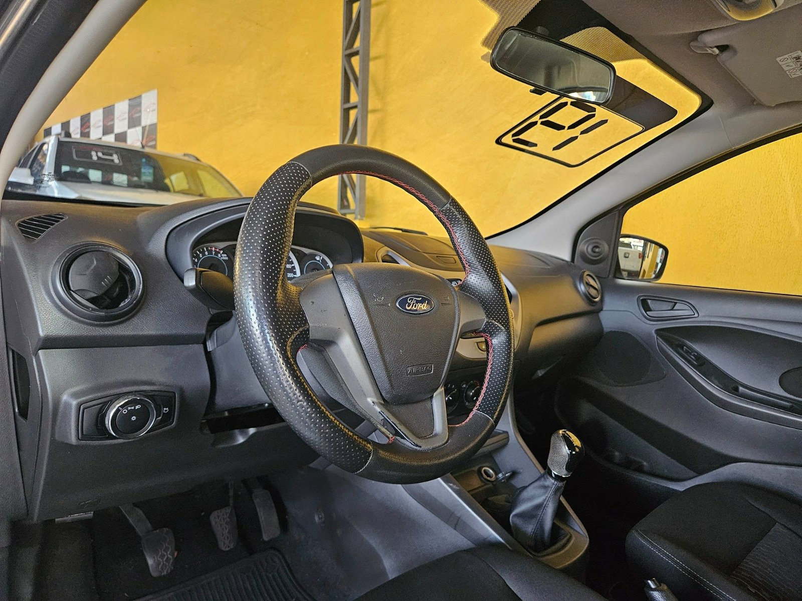 FORD KA