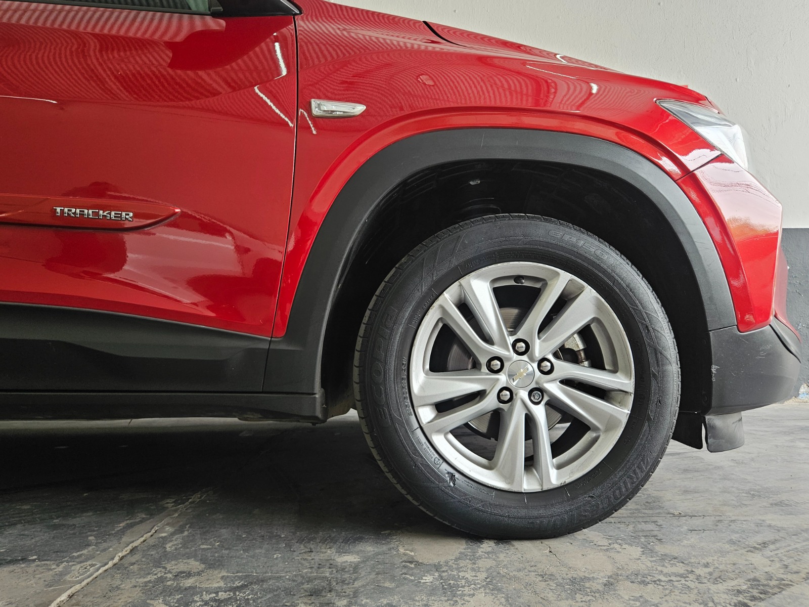 CHEVROLET TRACKER