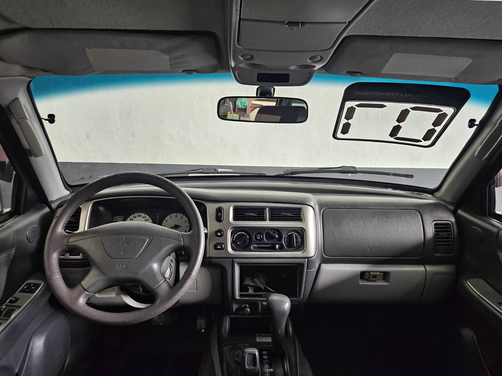 MITSUBISHI PAJERO SPORT