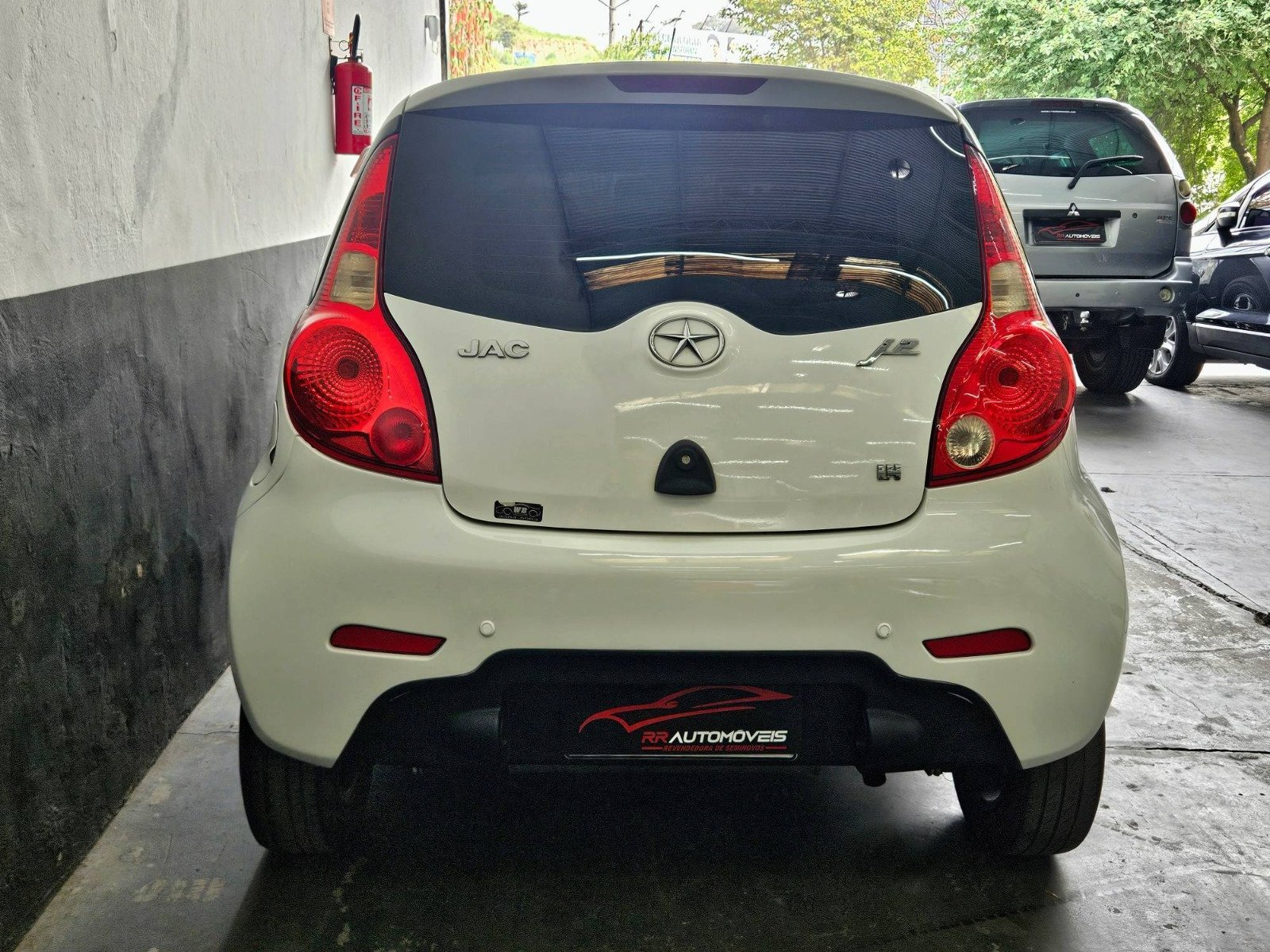 JAC J2