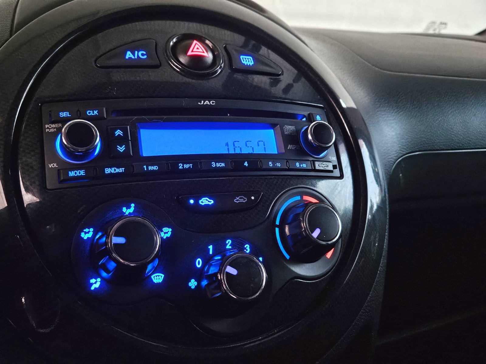 JAC J2