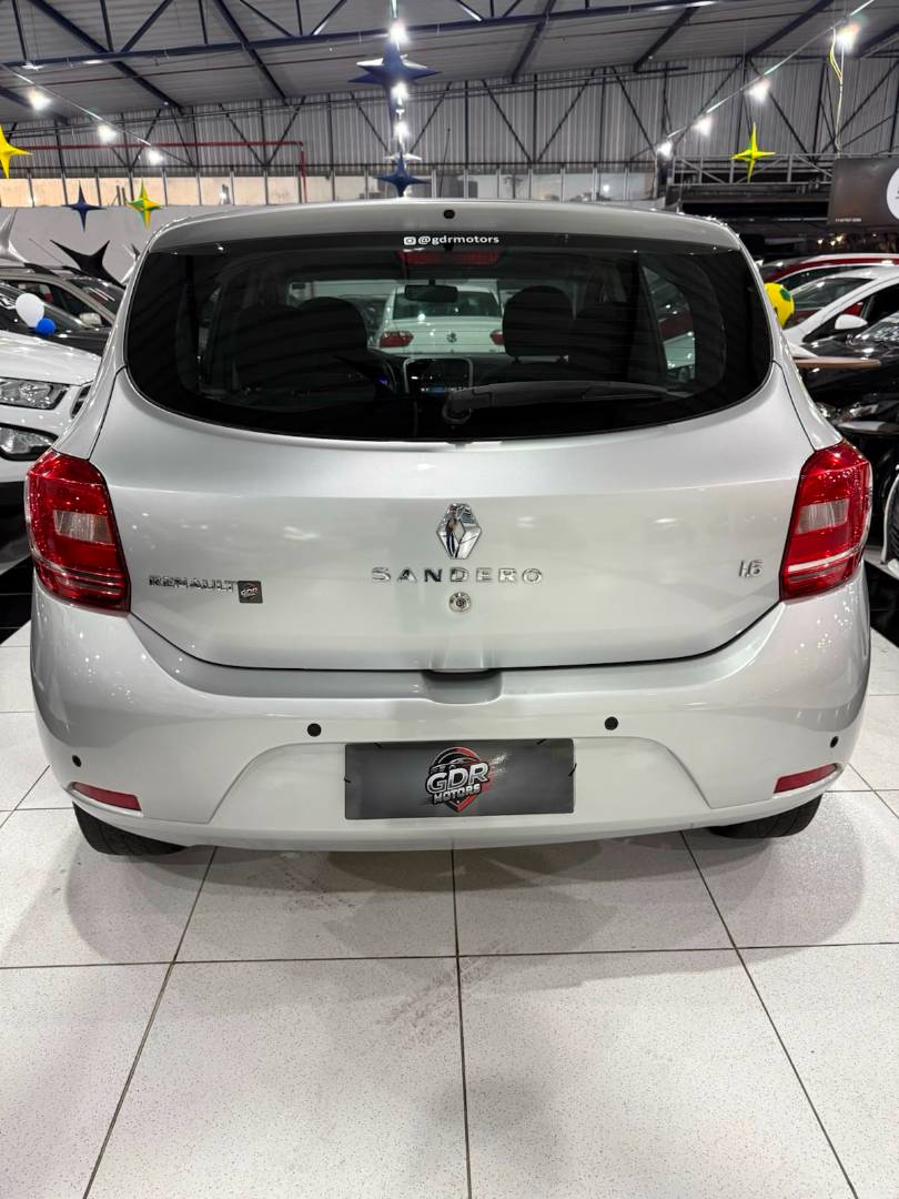 RENAULT SANDERO