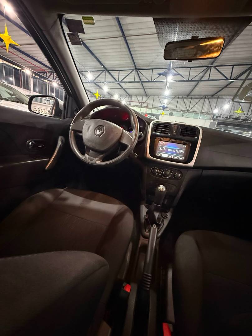 RENAULT SANDERO