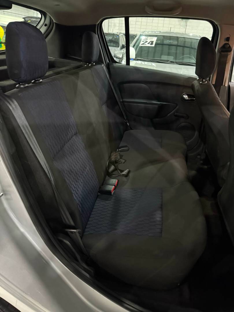RENAULT SANDERO