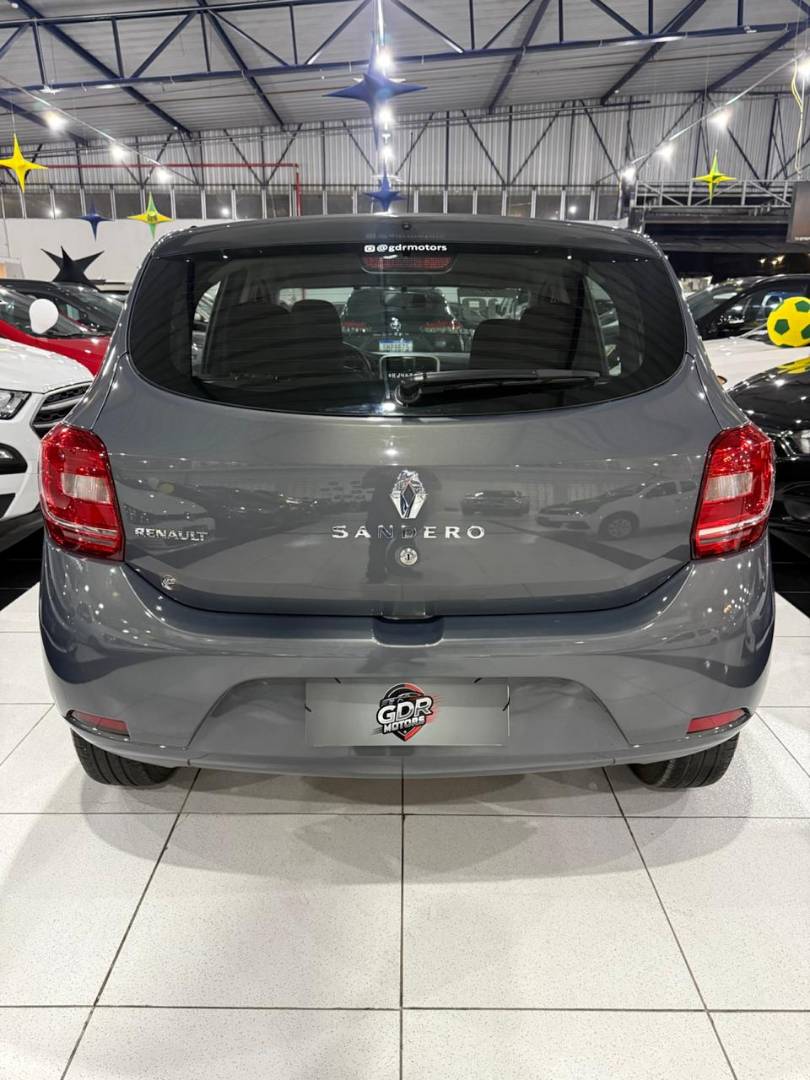 RENAULT SANDERO