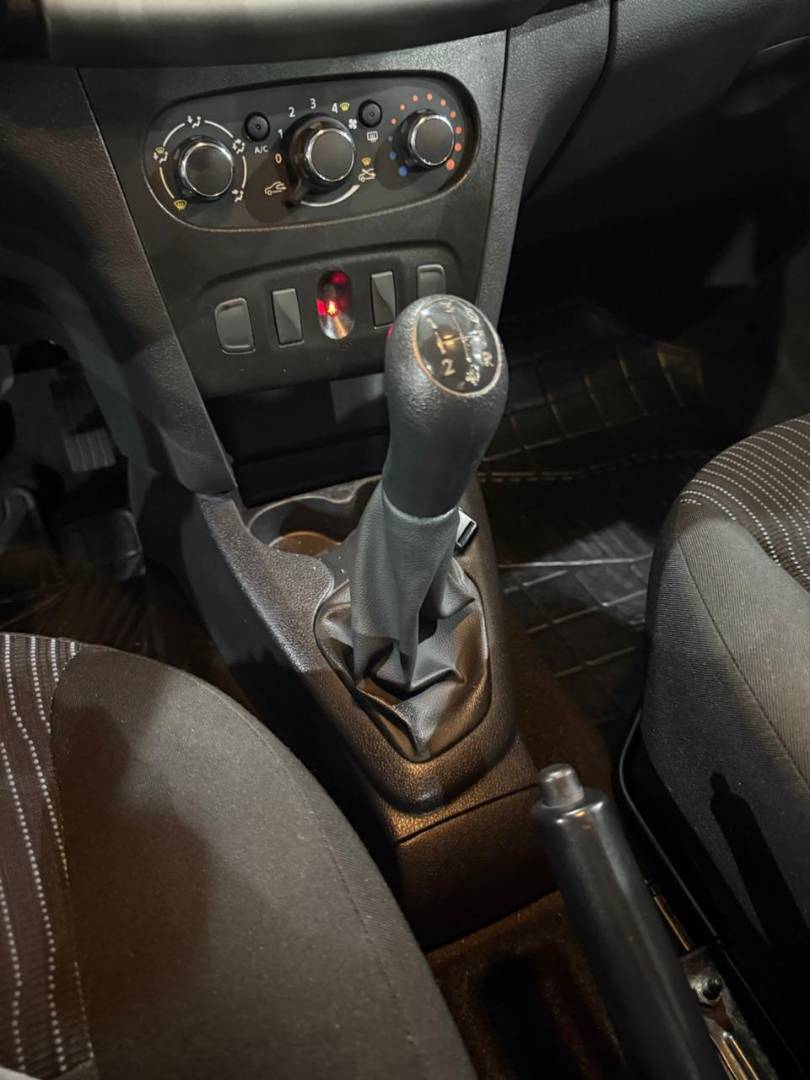 RENAULT SANDERO