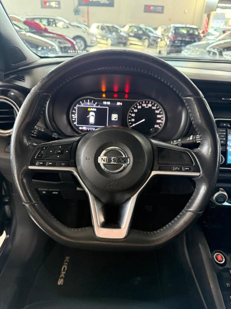 NISSAN KICKS