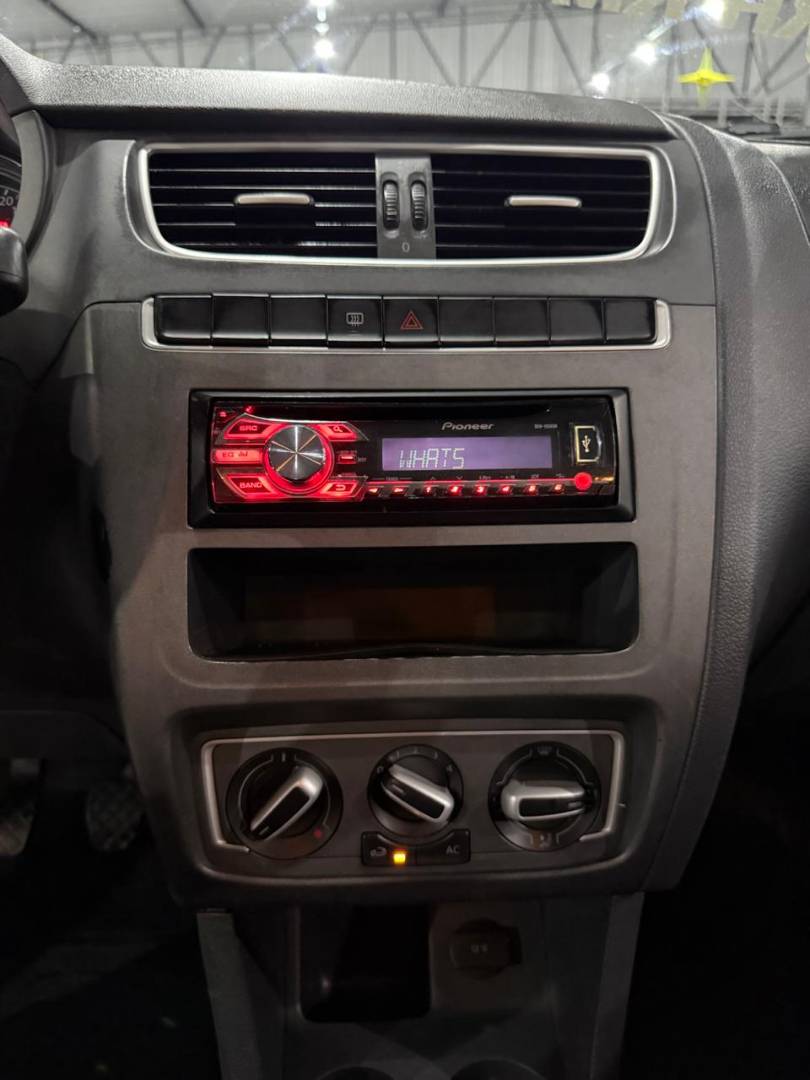 VOLKSWAGEN FOX