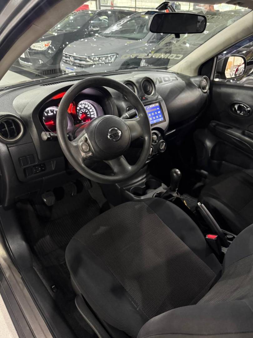 NISSAN VERSA