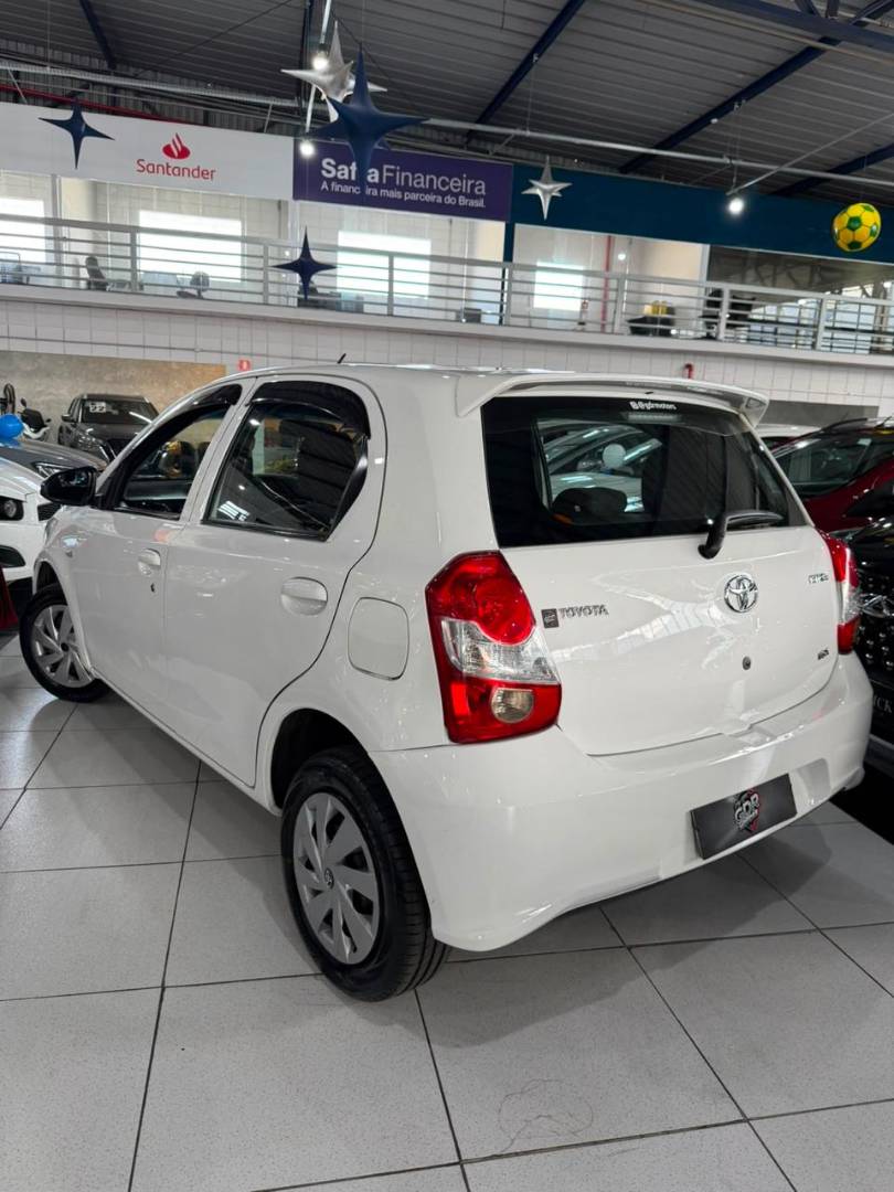 TOYOTA ETIOS
