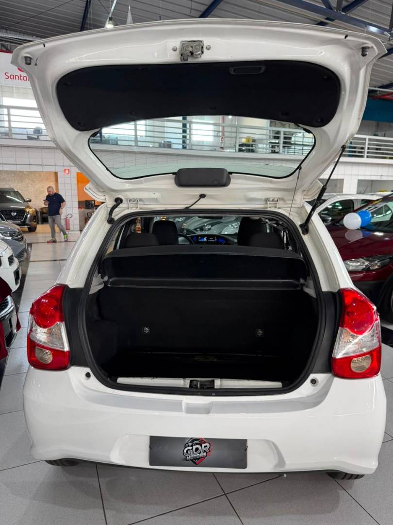 TOYOTA ETIOS