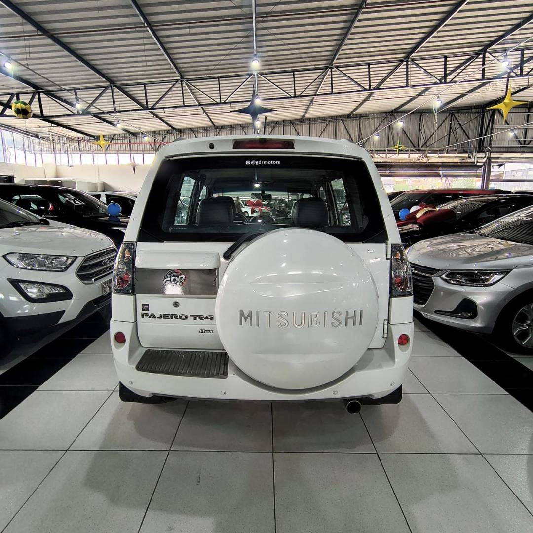 MITSUBISHI PAJERO TR4