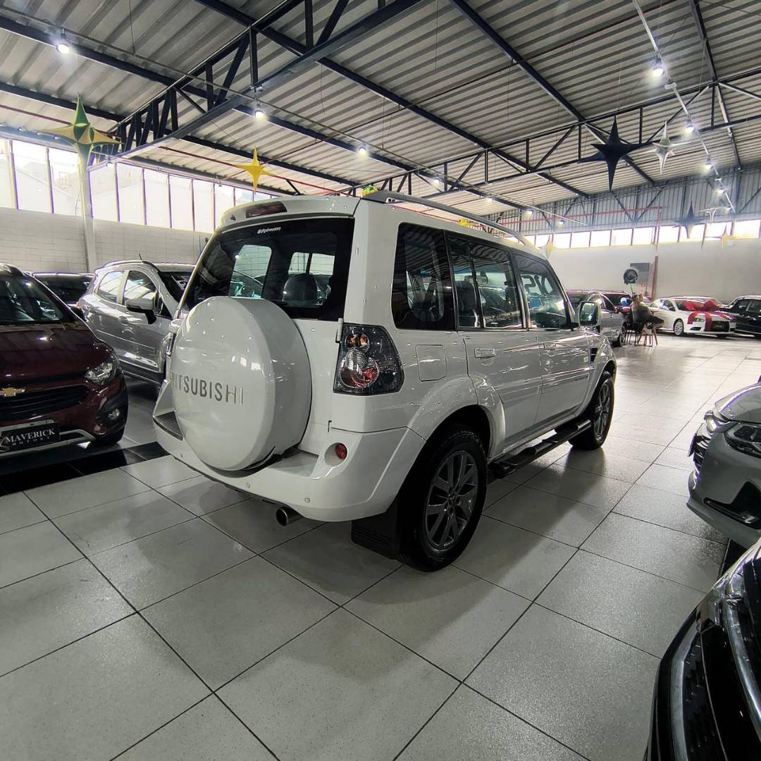 MITSUBISHI PAJERO TR4