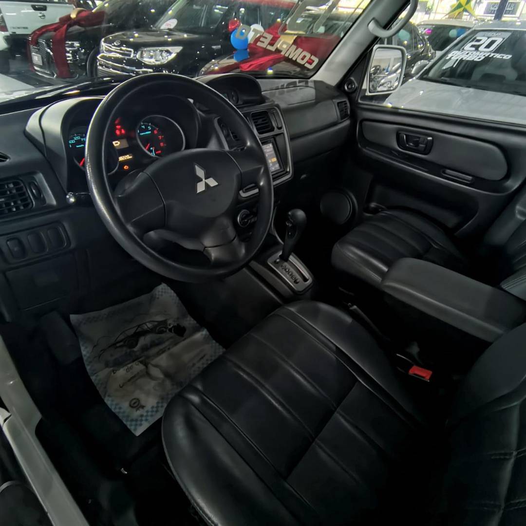 MITSUBISHI PAJERO TR4