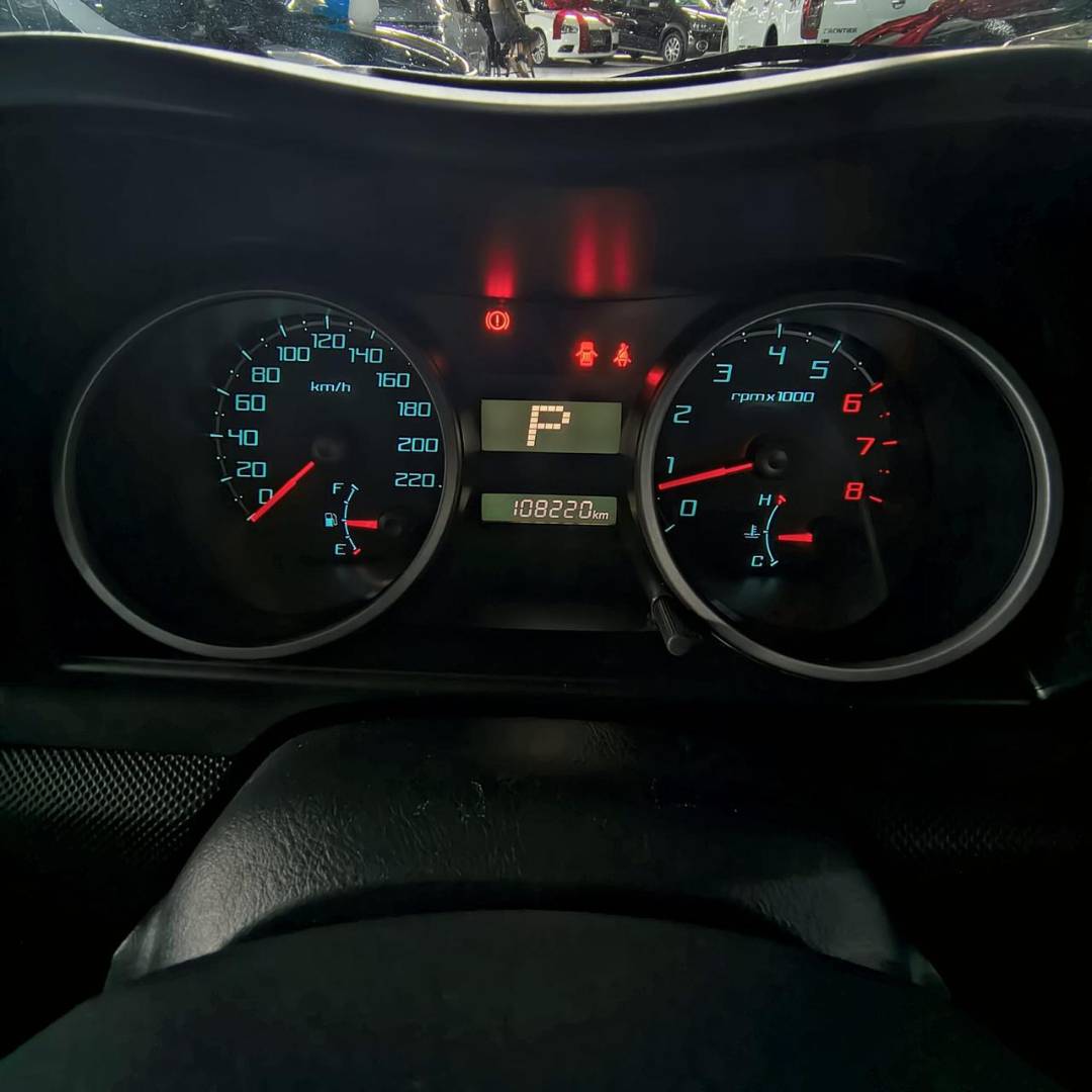 MITSUBISHI PAJERO TR4