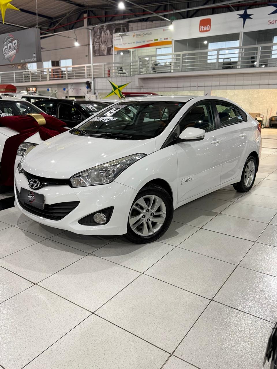 HYUNDAI HB20S