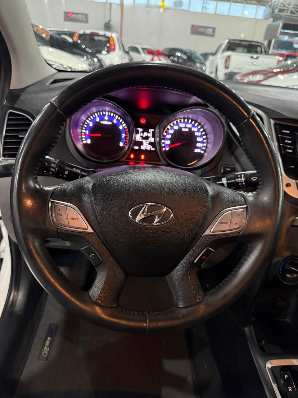 HYUNDAI HB20S