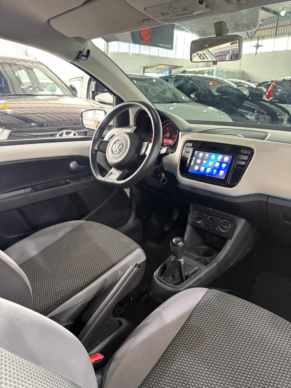 VOLKSWAGEN UP