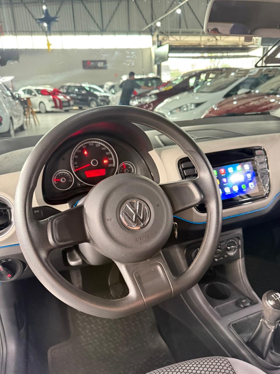VOLKSWAGEN UP