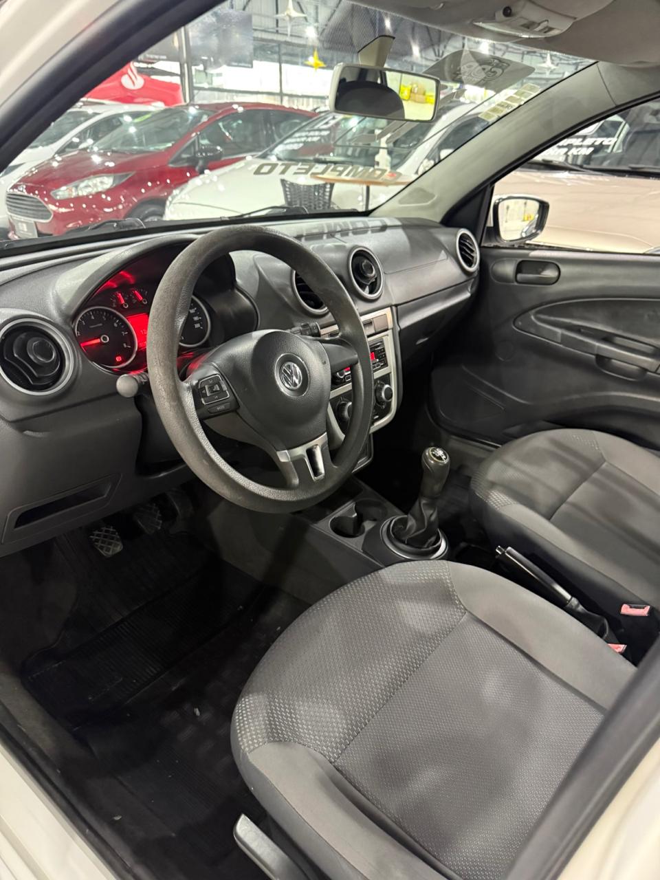 VOLKSWAGEN VOYAGE