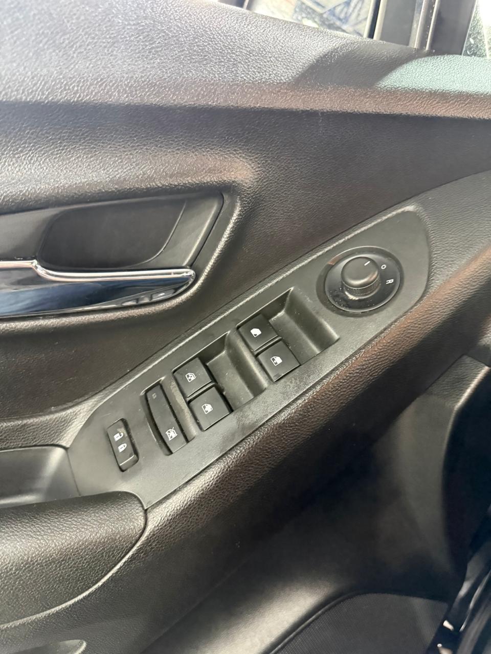 CHEVROLET TRACKER