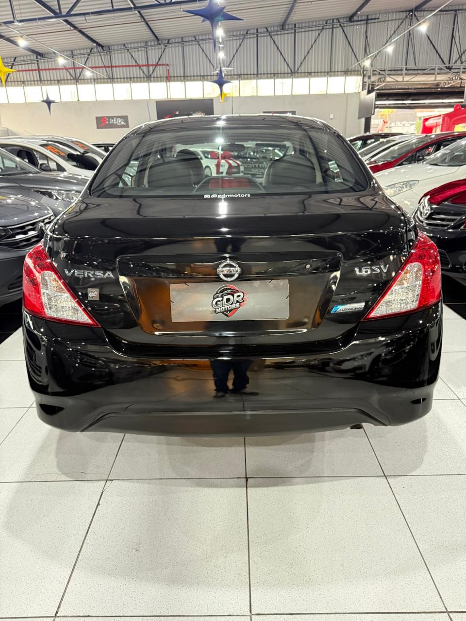 NISSAN VERSA