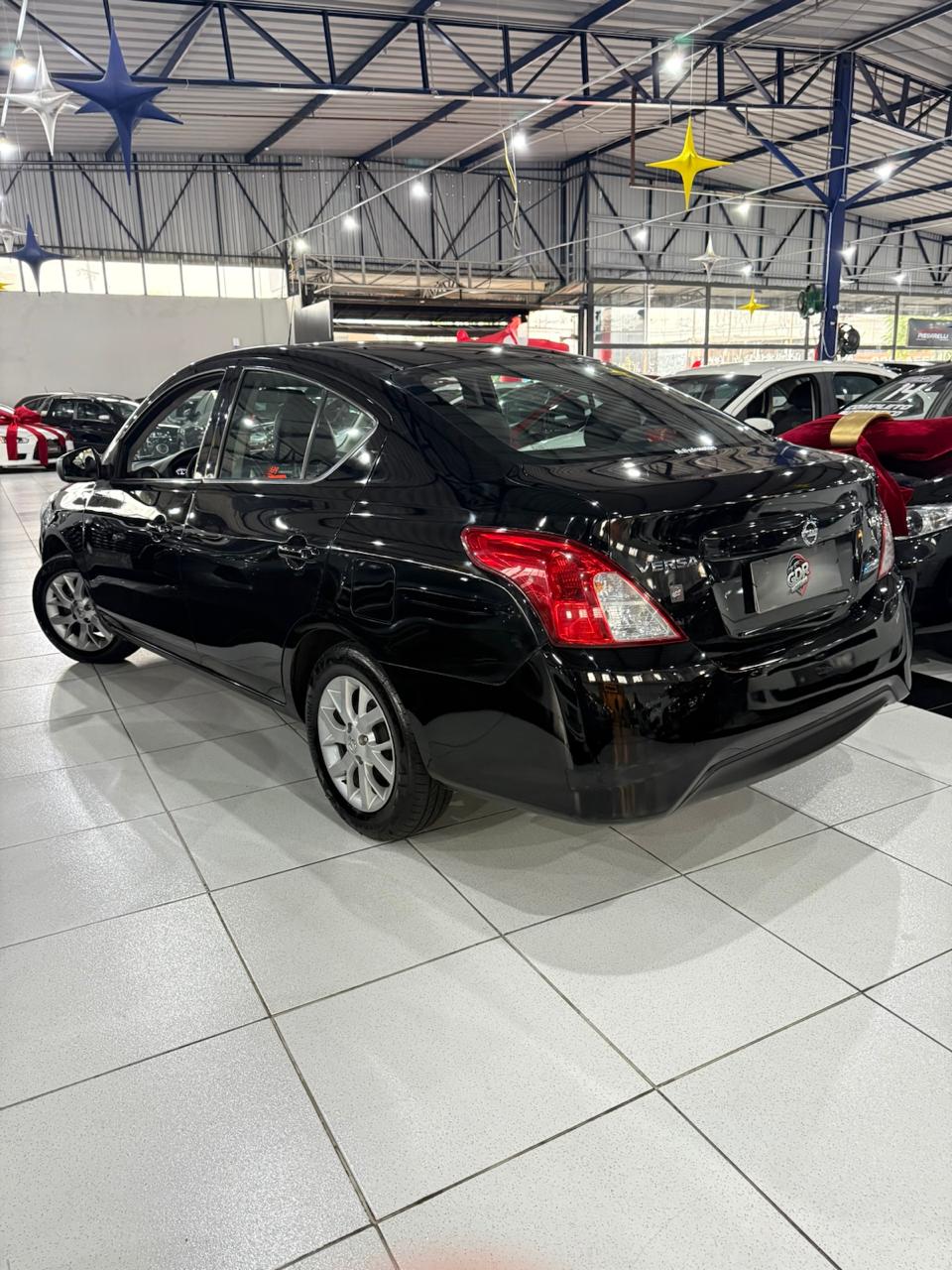 NISSAN VERSA