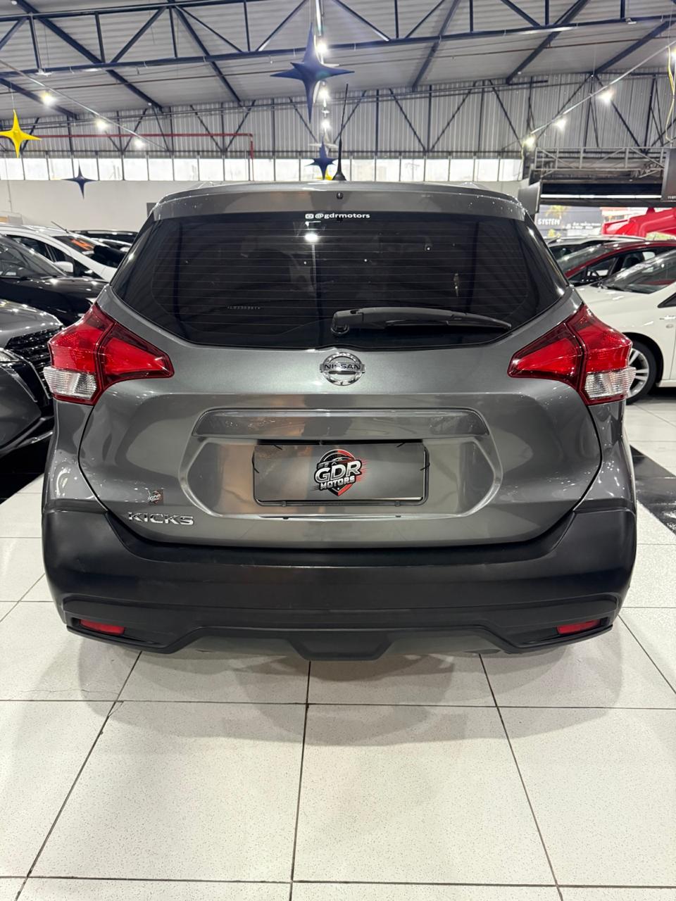 NISSAN KICKS