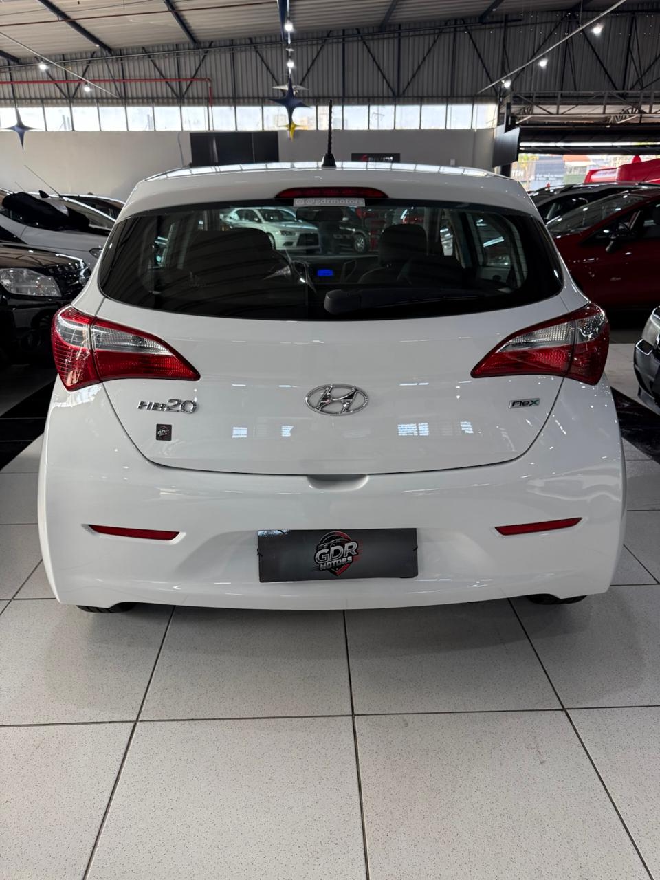 HYUNDAI HB20