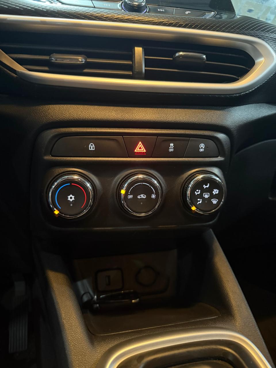 CHEVROLET TRACKER