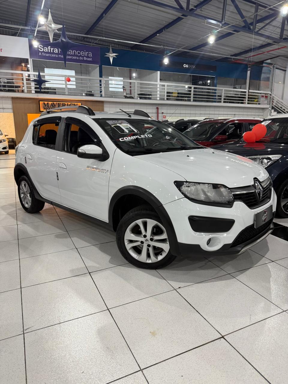 RENAULT SANDERO