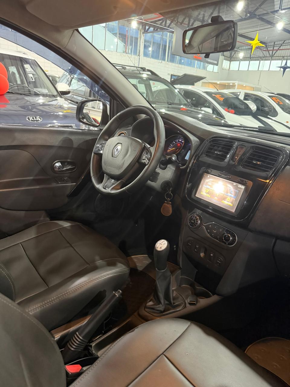 RENAULT SANDERO