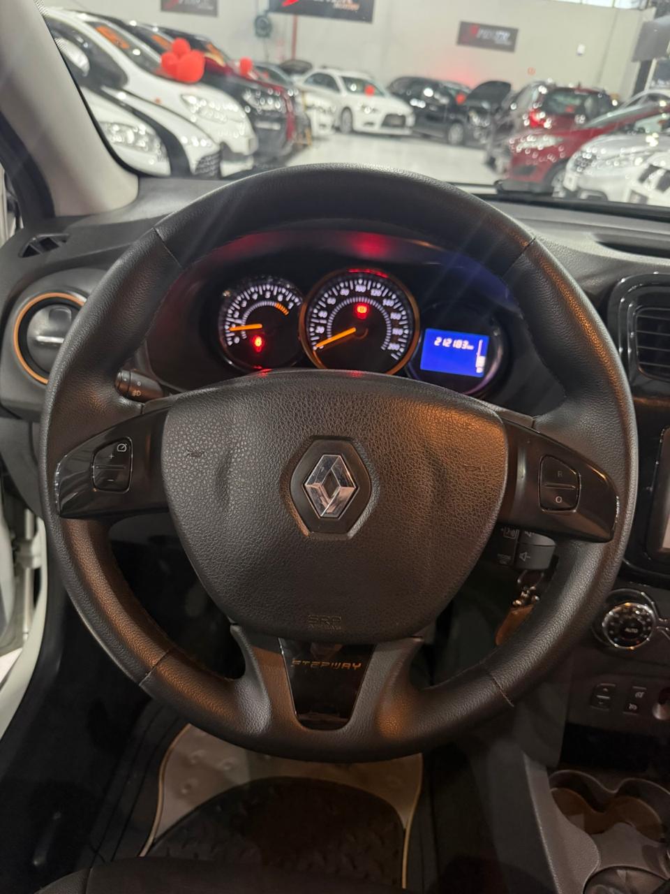 RENAULT SANDERO