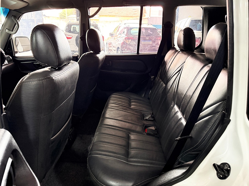 MITSUBISHI PAJERO TR4
