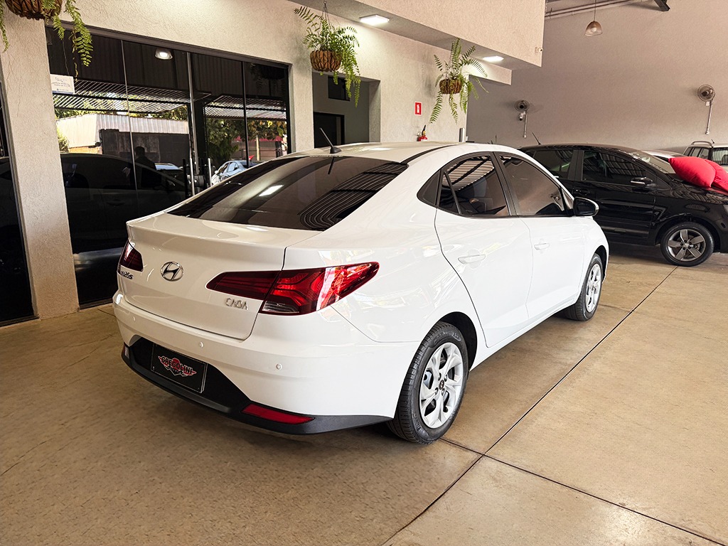 HYUNDAI HB20S