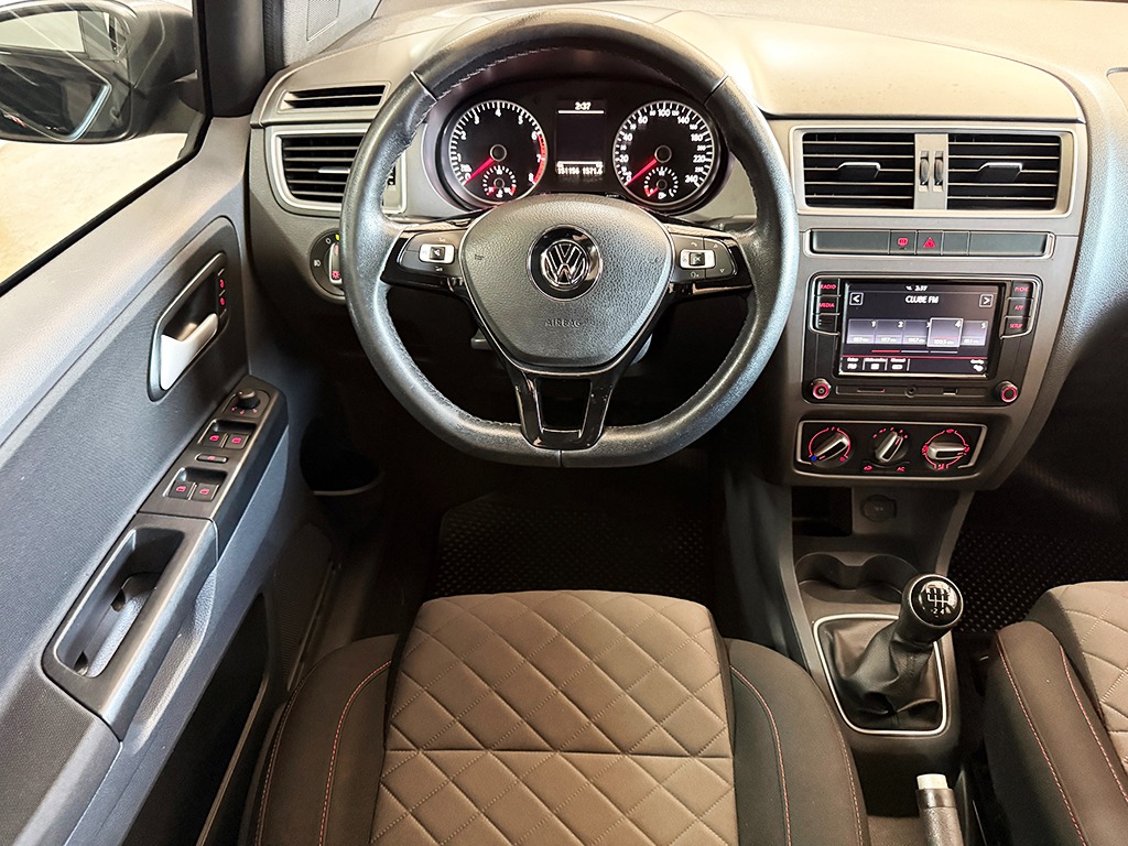 VOLKSWAGEN FOX