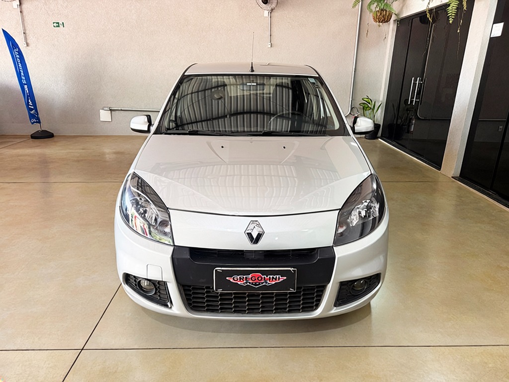 RENAULT SANDERO