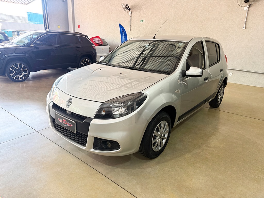 RENAULT SANDERO