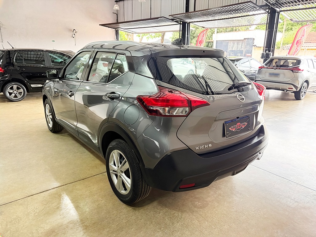 NISSAN KICKS