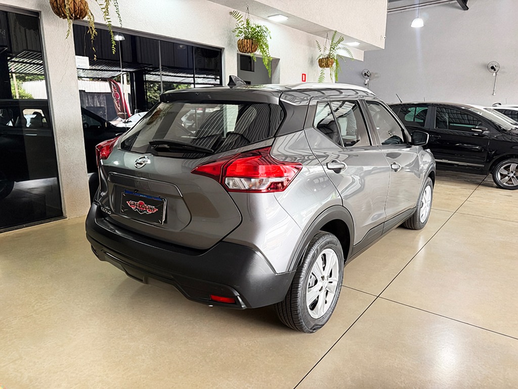 NISSAN KICKS