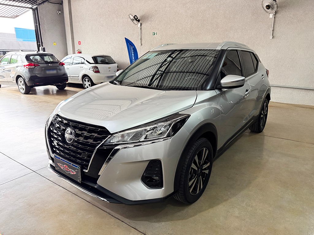 NISSAN KICKS