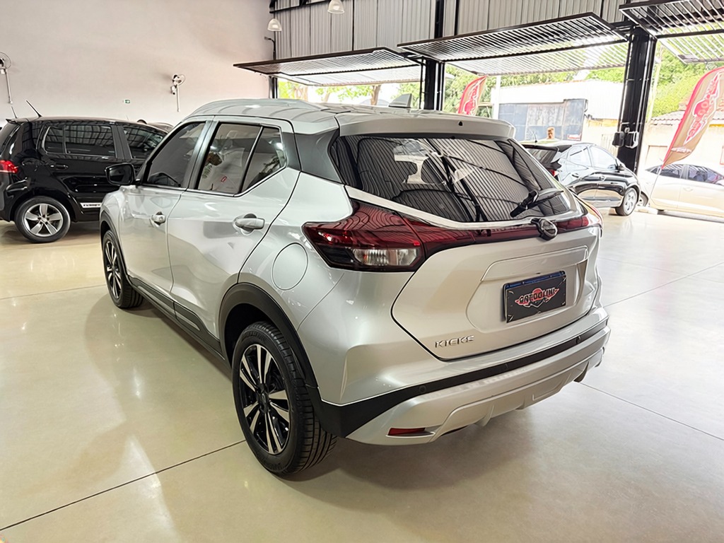 NISSAN KICKS