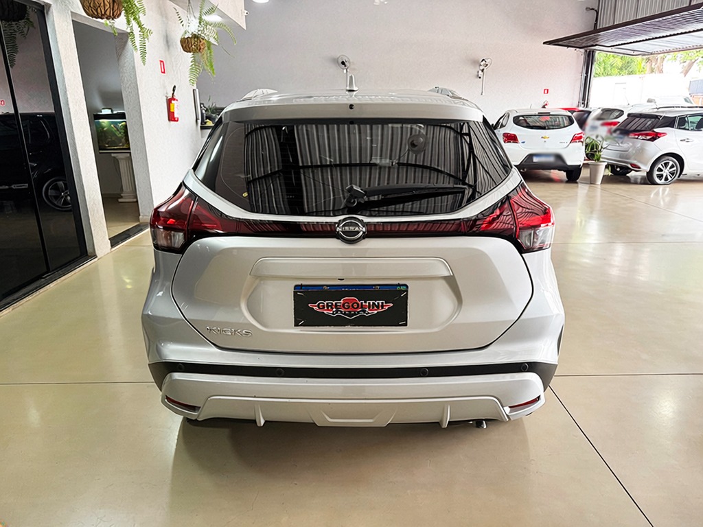 NISSAN KICKS
